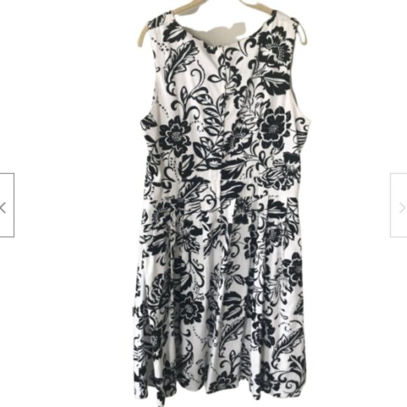 Bellisima Fashions Black and White Floral Print - Picture 2 of 2